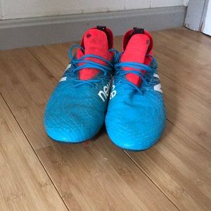 New Balance Tekelas Soccer Cleats